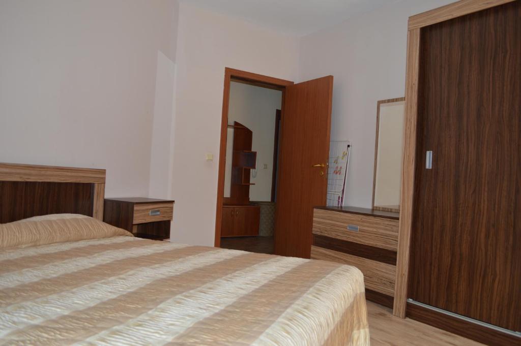 APARTHOTEL AMPHORA PALACE 3*, NISIPURILE DE AUR, BULGARIA